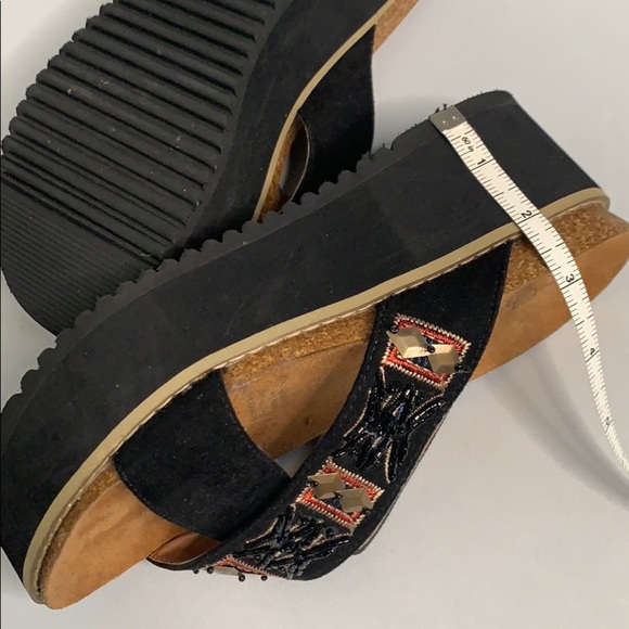 Sandals - Picture 4 of 5